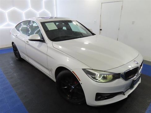 Used 2017 BMW 340i Gran Turismo xDrive image 5