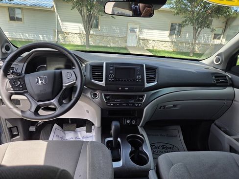 Used 2019 Honda Pilot LX image 12