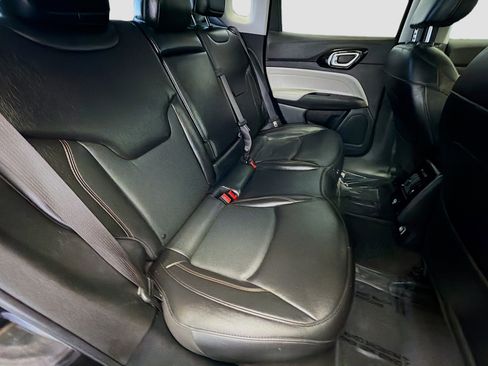 Used 2022 Jeep Compass Limited image 14