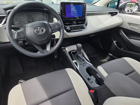 Certified 2025 Toyota Corolla LE FWD image 8