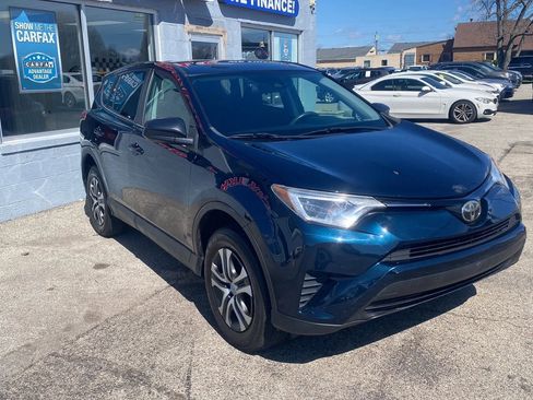 Used 2018 Toyota RAV4 LE w/ All Weather Liner Package AWD/4WD image 3