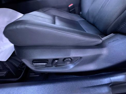 Used 2025 Toyota Camry XSE image 13