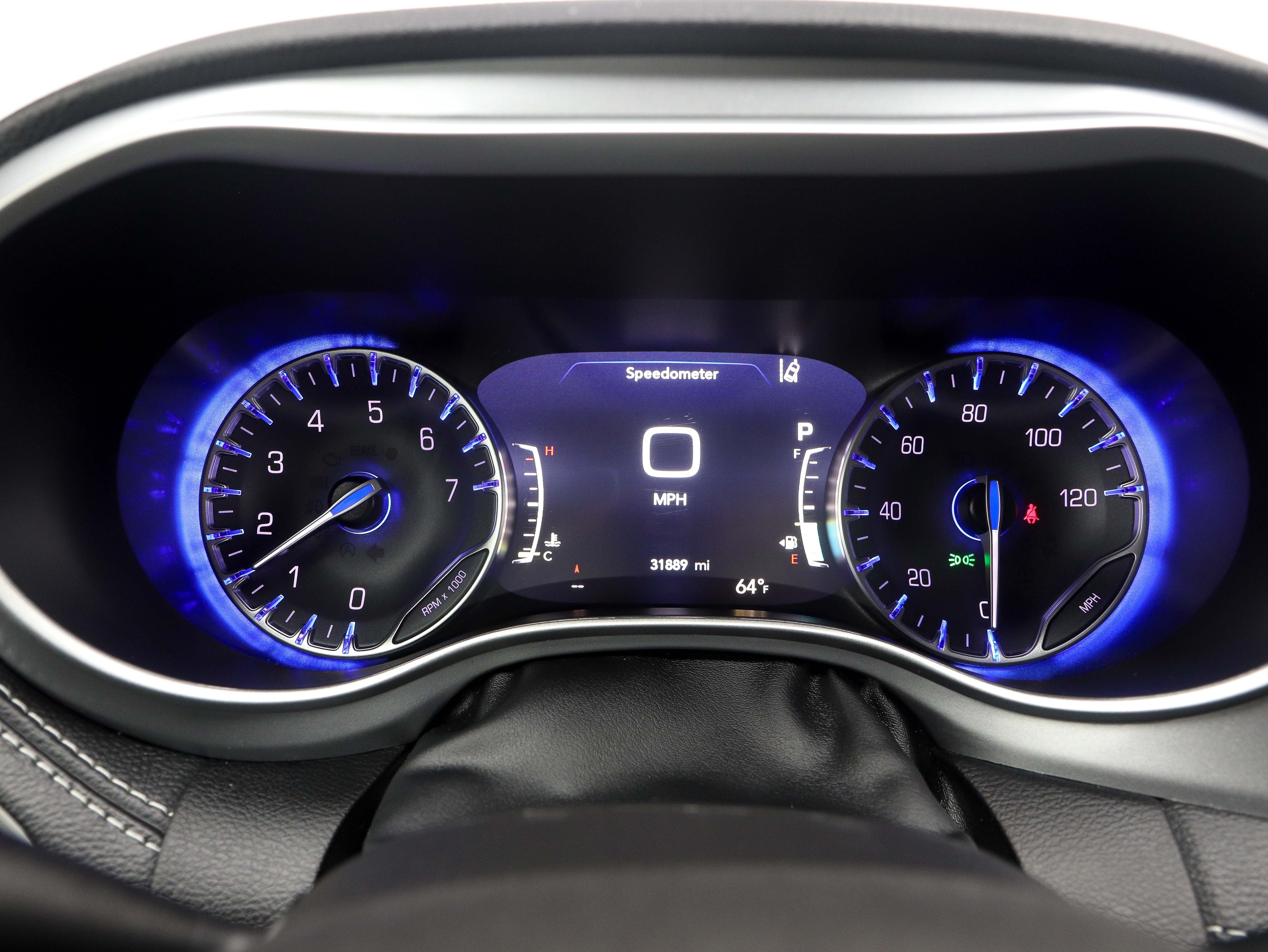 Used 2024 Chrysler Pacifica Touring FWD image 23