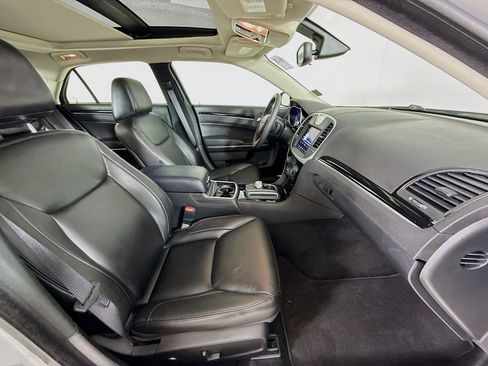 Used 2023 Chrysler 300 Touring L w/ Popular Equipment Group image 31