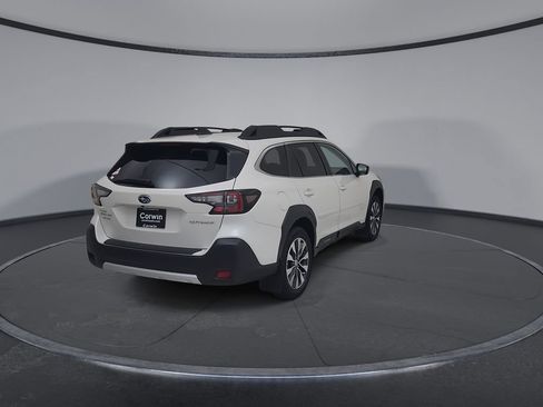 Used 2025 Subaru Outback Limited AWD/4WD image 14