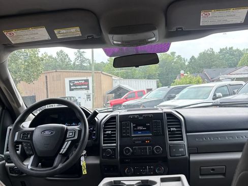 Used 2018 Ford F250 XLT w/ XLT Value Package AWD/4WD image 25