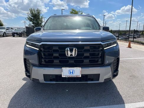 Used 2026 Honda Pilot Elite image 2