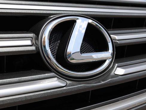 Used 2018 Lexus GX 460 Premium w/ Premium Package AWD/4WD image 52