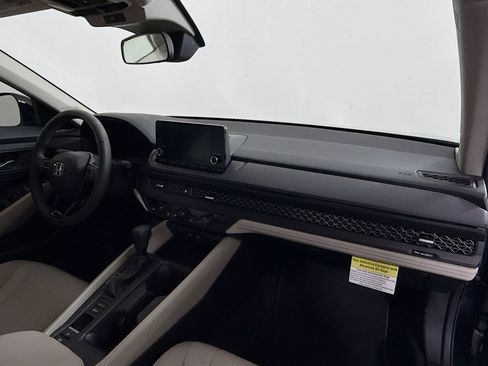 Used 2025 Honda Accord SE image 29