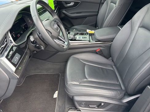 Used 2025 Audi Q7 3.0T Premium Plus image 11