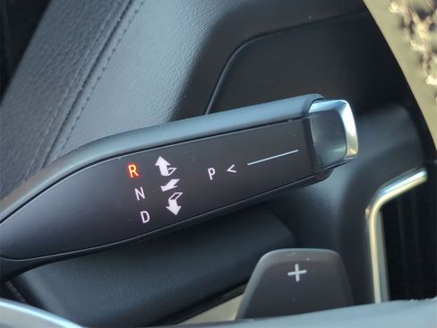 Certified 2025 GMC Yukon Denali image 13