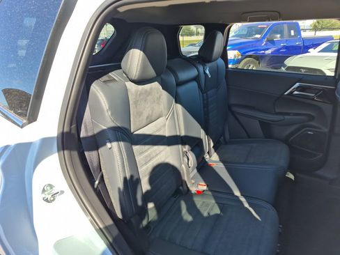New 2026 Mitsubishi Outlander SE image 65