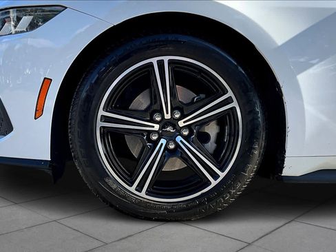 Used 2024 Ford Mustang Coupe image 10