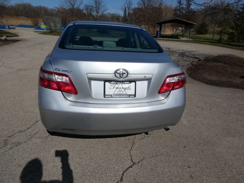 Used 2008 Toyota Camry LE image 5