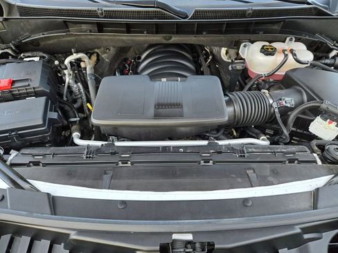 Used 2024 GMC Yukon XL Denali w/ Advanced Technology Package image 37