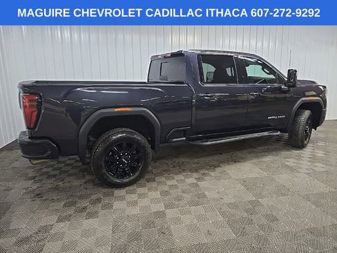 Used 2024 GMC Sierra 2500 AT4 w/ AT4 Preferred Package AWD/4WD image 3
