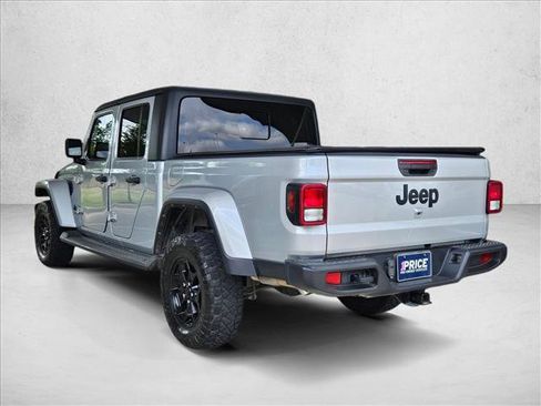 Used 2022 Jeep Gladiator Sport AWD/4WD image 7