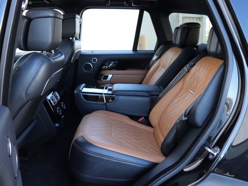 Used 2020 Land Rover Range Rover SV Autobiography Dynamic image 22