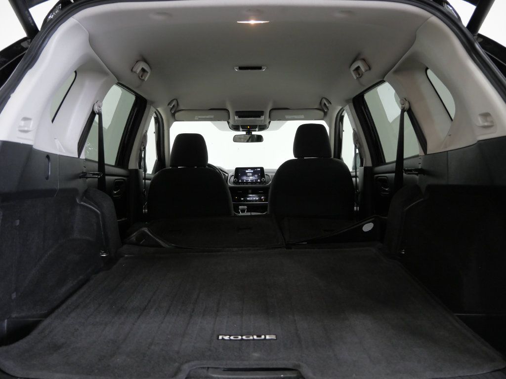 Used 2025 Nissan Rogue SV AWD/4WD image 27