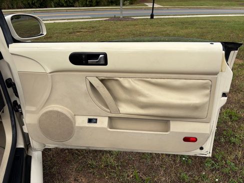 Used 2004 Volkswagen Beetle GLS image 15