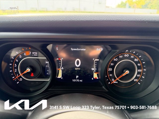 Used 2025 Jeep Wrangler Unlimited Sport AWD/4WD image 16