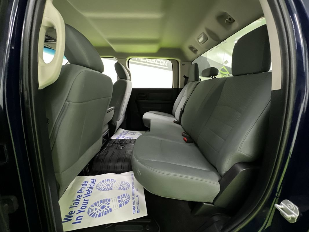 Used 2017 RAM 1500 Express w/ Express Value Package AWD/4WD image 26