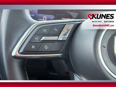 Used 2024 Buick Envision Preferred AWD/4WD image 18
