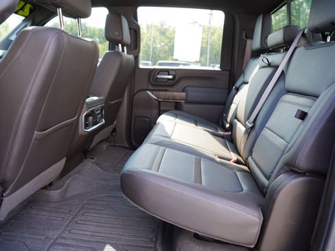 Used 2020 GMC Sierra 3500 Denali w/ Denali Ultimate Package AWD/4WD image 5