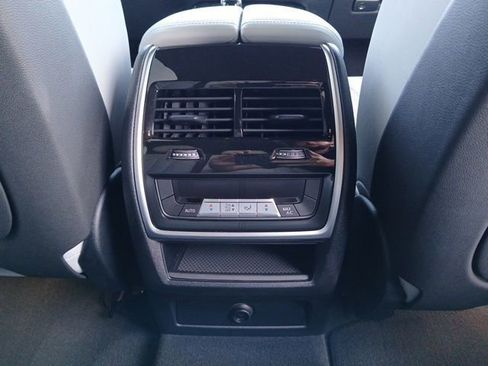 Used 2023 BMW X5 xDrive40i w/ Premium Package image 15