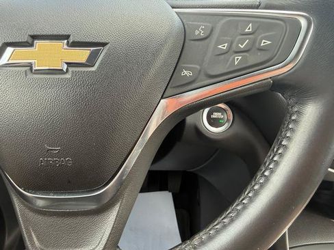 Used 2020 Chevrolet Equinox LT w/ Driver Convenience Package AWD/4WD image 27