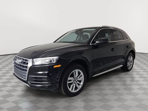 Used 2020 Audi Q5 2.0T Premium w/ Convenience Package AWD/4WD image 4