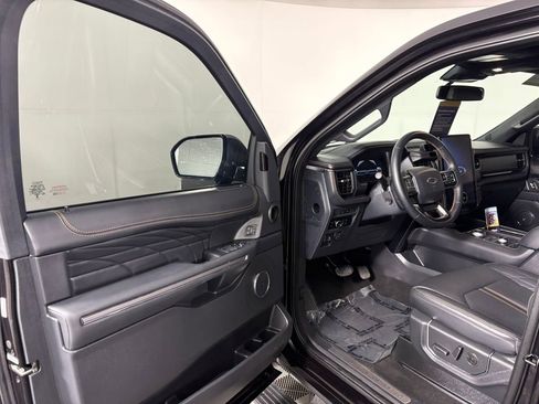 Used 2024 Ford Expedition Max Platinum image 13