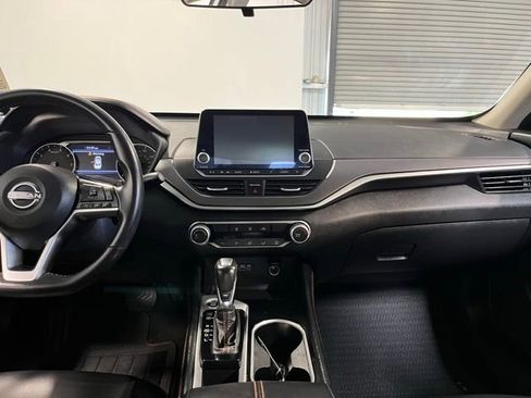Used 2023 Nissan Altima 2.5 SR FWD image 20