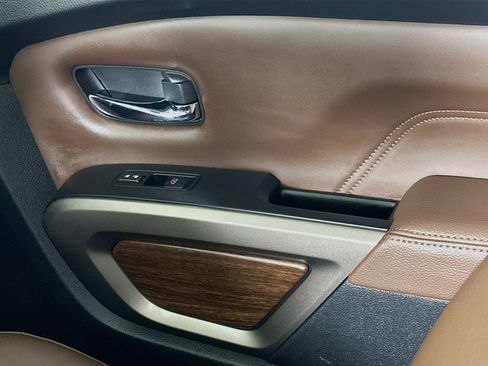 Used 2023 Nissan Titan Platinum Reserve w/ Moonroof Package image 18