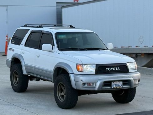 Used 1999 Toyota 4Runner Limited w/ Upgrade Value Pkg 5 AWD/4WD image 5