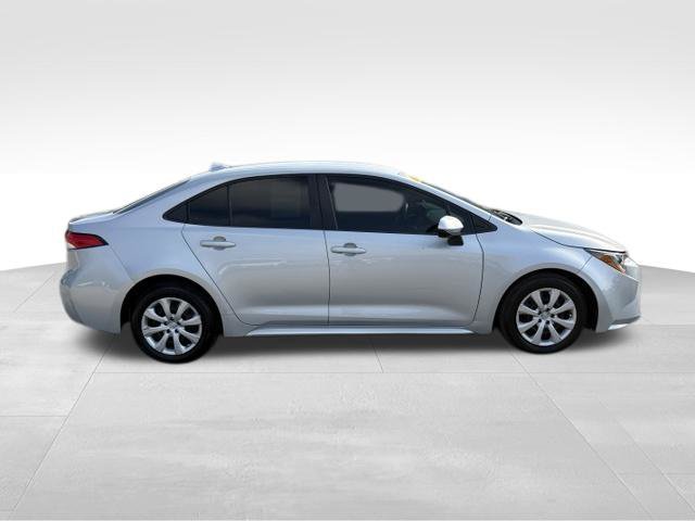 Used 2024 Toyota Corolla LE FWD image 9