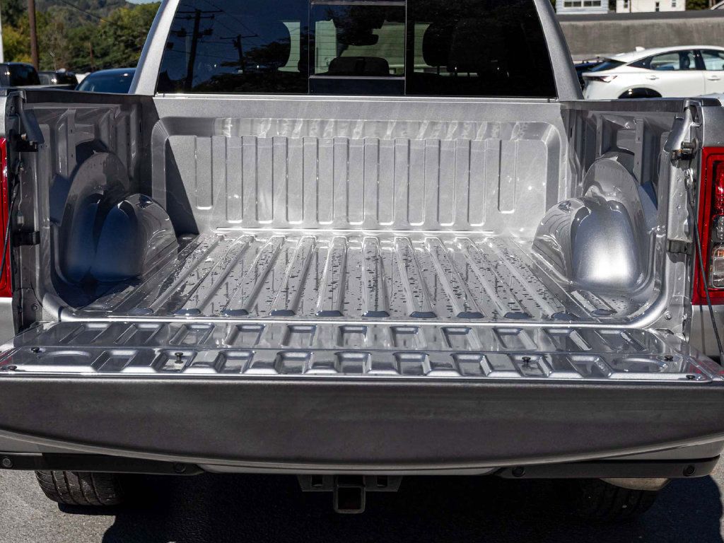 Used 2024 RAM 1500 Big Horn AWD/4WD image 33