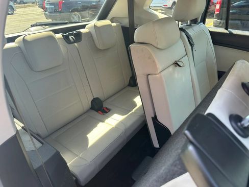 Used 2020 Volkswagen Tiguan SE FWD image 20
