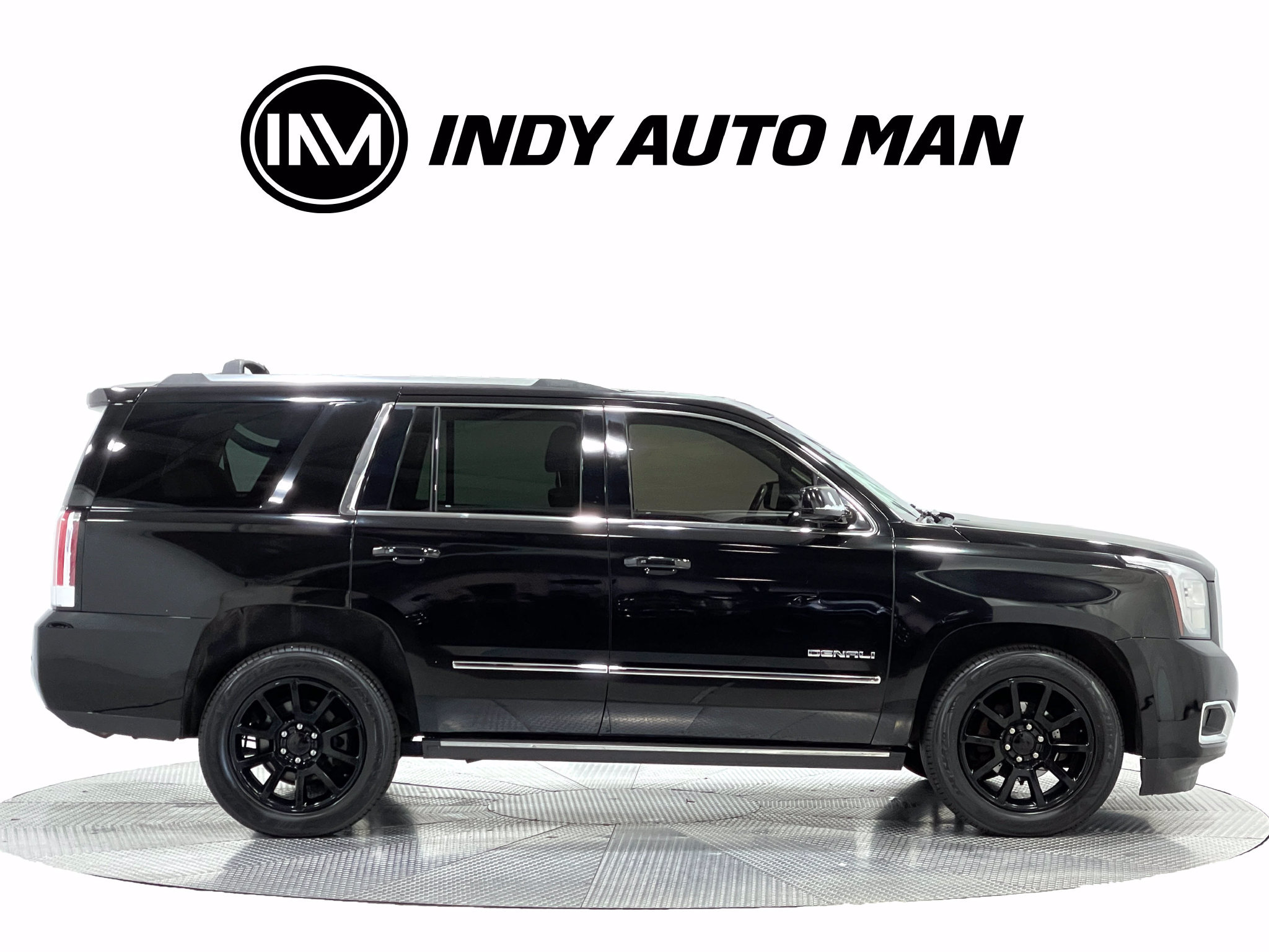 Used 2016 GMC Yukon Denali w/ Open Road Package AWD/4WD image 3