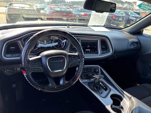 Used 2021 Dodge Challenger SXT AWD/4WD image 13