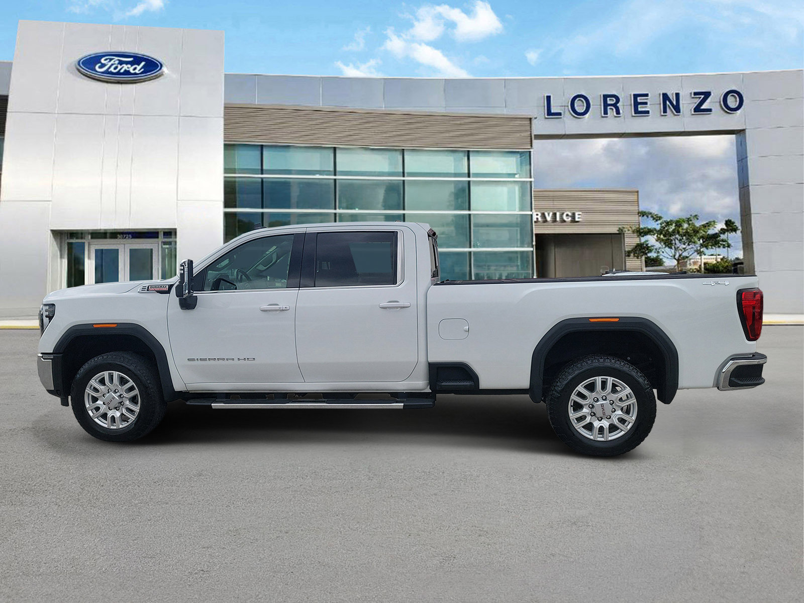 Used 2024 GMC Sierra 2500 SLE w/ SLE Value Package; AWD/4WD image 8