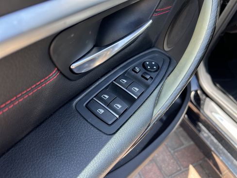 Used 2017 BMW 330i Sedan RWD image 15