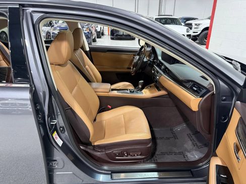 Used 2017 Lexus ES 350 w/ Premium Package FWD image 47