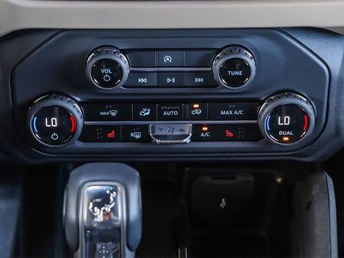 New 2025 Ford Bronco Big Bend w/ Black Diamond Package image 14