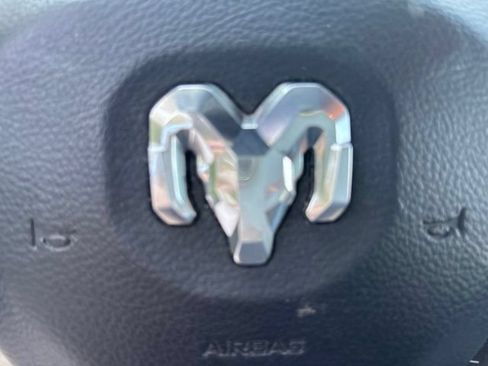 Used 2019 RAM 1500 Big Horn AWD/4WD image 21