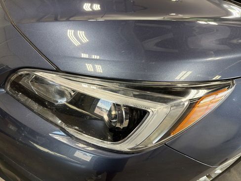 Used 2017 Subaru Outback 2.5i Premium AWD/4WD image 6