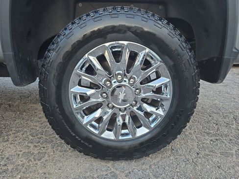 Used 2024 Chevrolet Silverado 2500 High Country w/ High Country Premium Package image 33