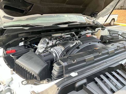 Used 2024 GMC Sierra 2500 AT4 w/ AT4 Premium Plus Package AWD/4WD image 26