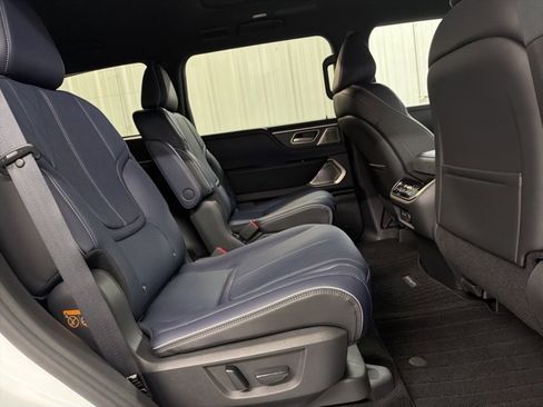 New 2026 INFINITI QX80 4WD image 30