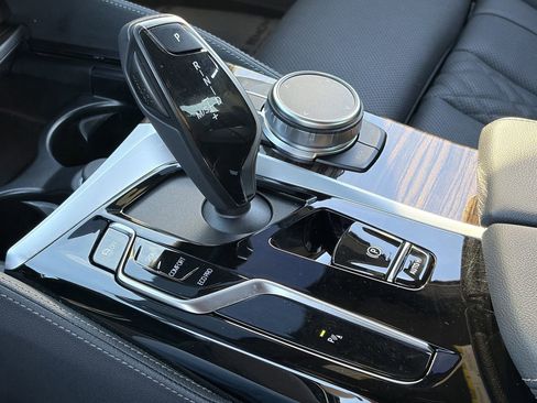 Used 2023 BMW 540i w/ M Sport Package image 29